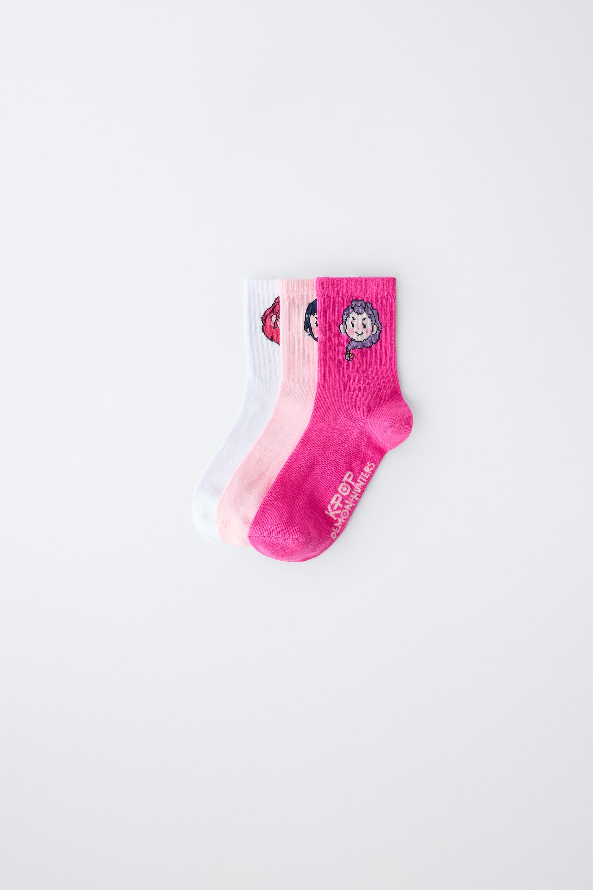 THREE-PACK OF KPOP DEMON HUNTERS™ NETFLIX © MID-CALF SOCKS